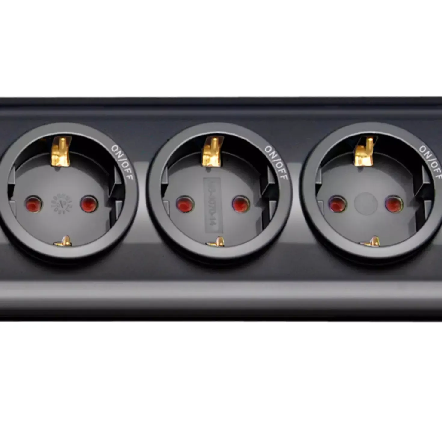 Brennenstuhl 1153300467 7 Voudige stekkerdoos met overspanningsbeveiliging - 230V - 16A