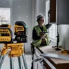 DeWALT DCE088D1G18-QW 12V / 18V Li-ion XR Accu Zelfnivellerende kruislijnlaser set (1x 2.0Ah) in TSTAK koffer - groen