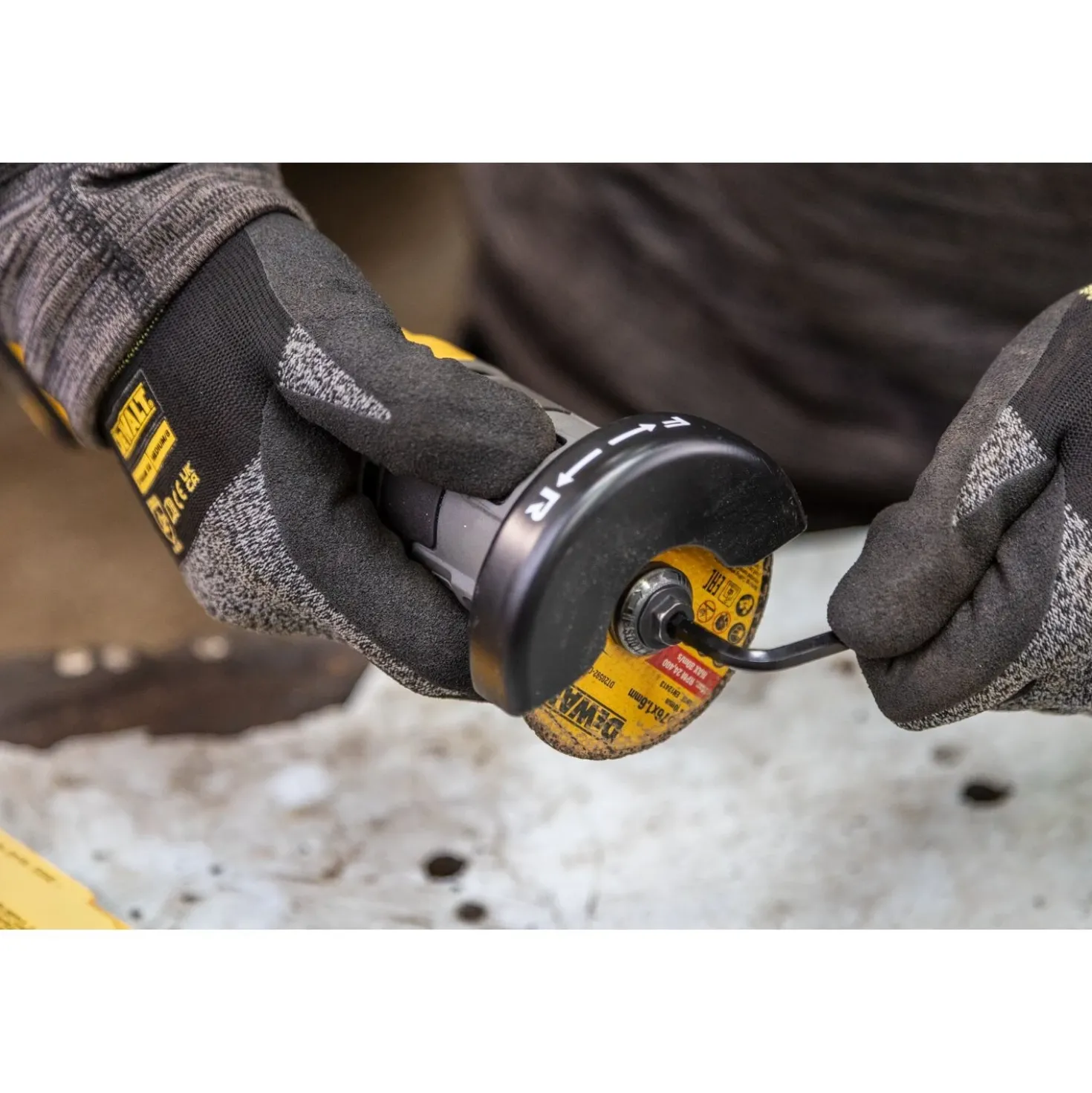 DeWALT DCG430N-XJ XR accu doorslijpmachine - 76mm