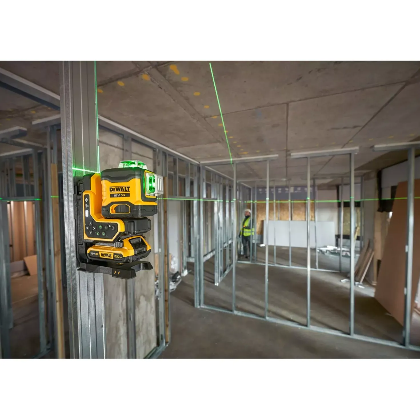 DeWALT DCLE34035D1-QW Kruislijnlaser in koffer - groen - 3 lijnen - 80m - IP54