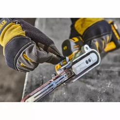 DeWALT DCM200NT 18V Li-ion XR accu stripschuurmachine in TSTAK - 13mm