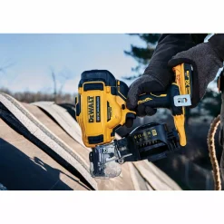 DeWALT DCN45RND2-QW 18V Li-ion XR accu rolspijktacker voor dakwerk set (2x 2.0Ah) in TSTAK - 19-45mm - koolborstelloos