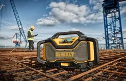 DeWALT DCR027-QW 18V Li-ion XR accu DAB+ Bouwradio met oplaadfunctie - werkt op netstroom & accu