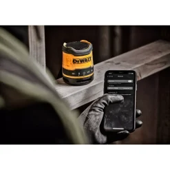 DeWALT DCR009-XJ Bluetooth Speaker USB-C - IP67