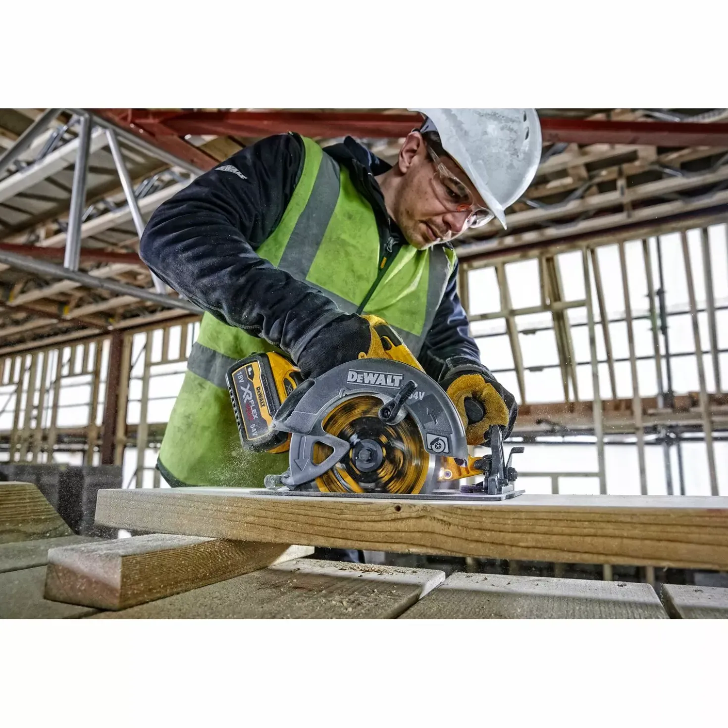 DeWALT DCS578NT-XJ 54V Li-ion XR FlexVolt accu cirkelzaag body in TSTAK - 190mm