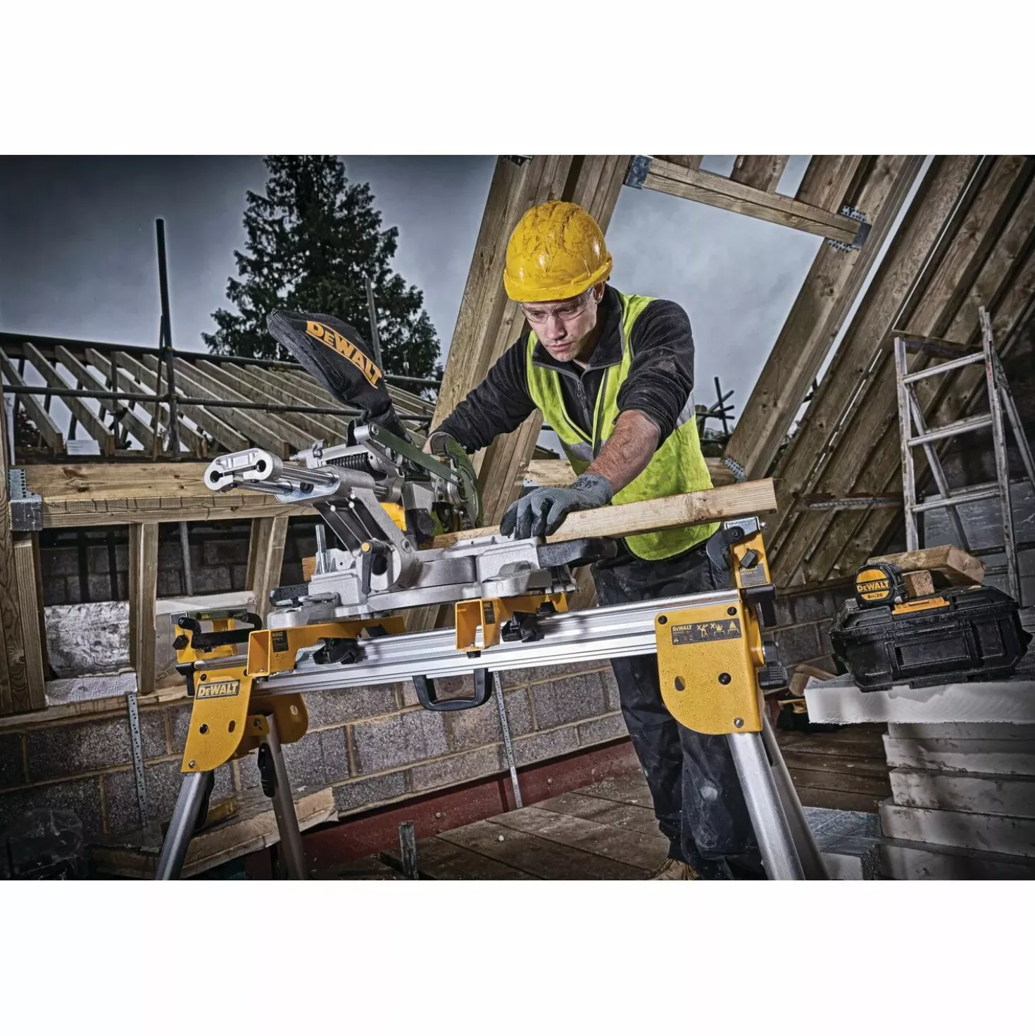 DeWALT DCS365P2 18V Li-Ion accu Afkortzaag set (2x 5,0Ah accu) - 184 x 16mm