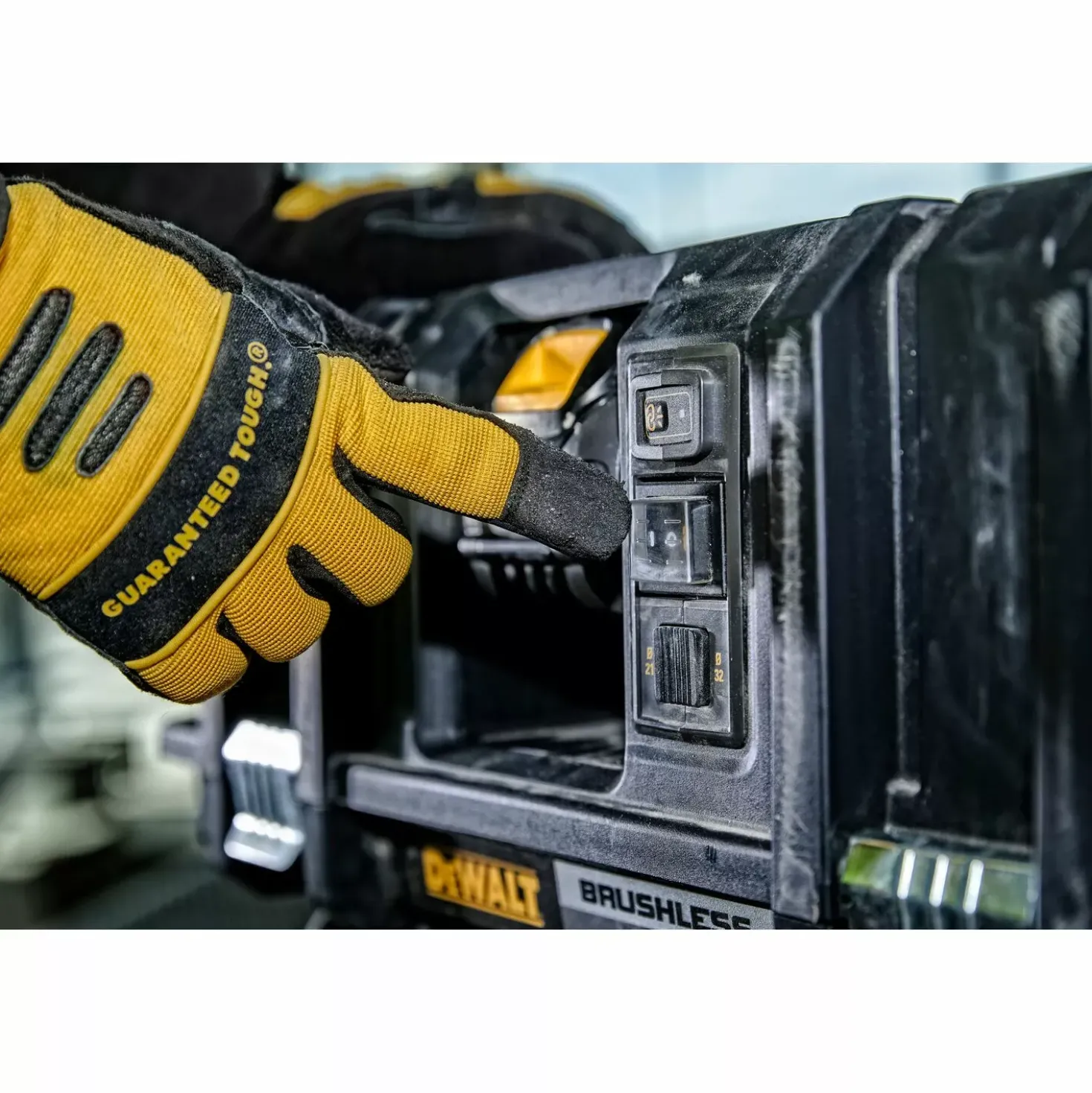 DeWALT DCV586MT2-QW 54V Li-ion XR FlexVolt accu bouwstofzuiger set (2x 6.0Ah) - Nat/Droog - 2000W - M-Klasse - 11L - Koolborstelloos