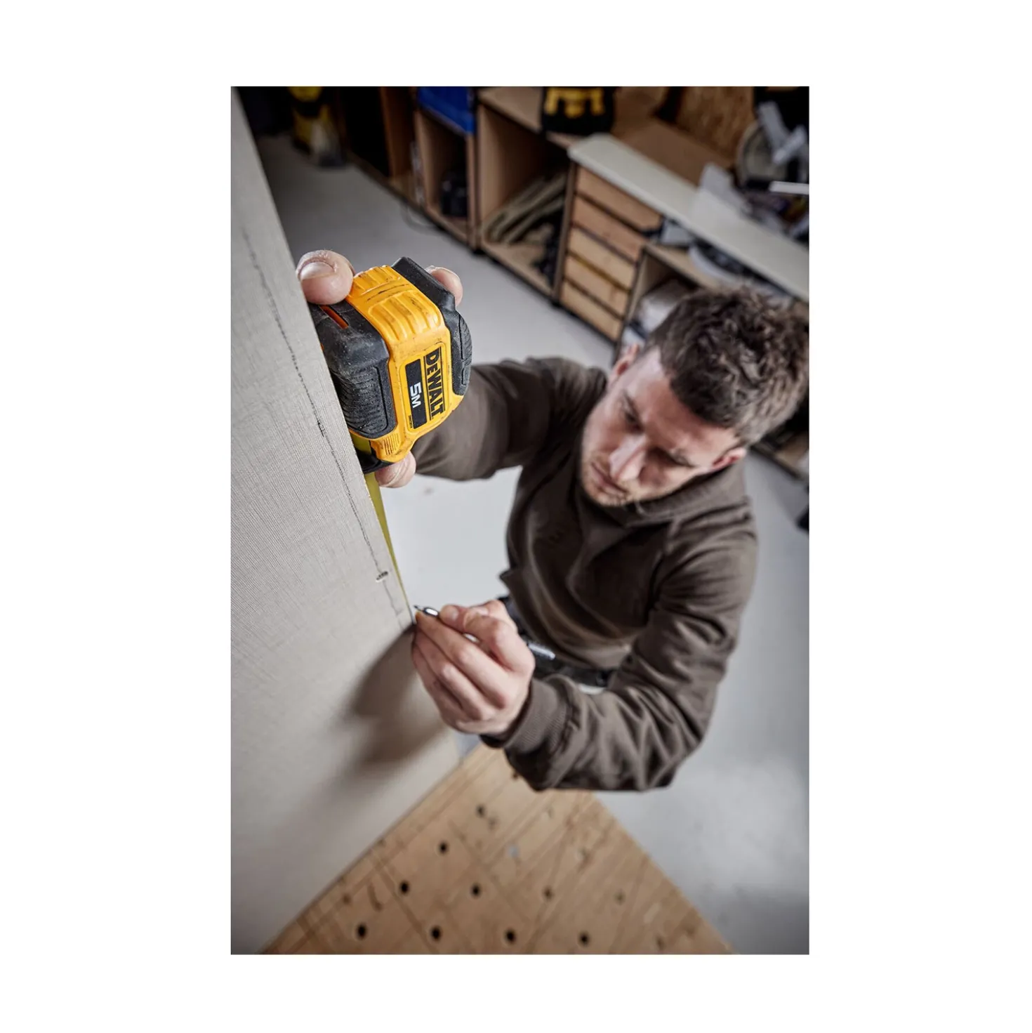 DeWALT DWHT38114-0 COMPACT Rolmaat - 5m x 28mm