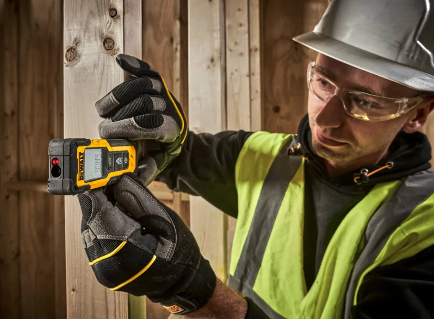 DeWALT DWHT77100-XJ Digitale Afstandsmeter - 30 m - 2x 1,5V AAA batterijen