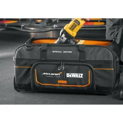 DeWALT DWST83522-9 McLaren Gereedschapstas met wielen - 28"