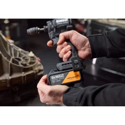 DeWALT X MCLAREN DCF86MP2T-QW 18V XR accu slagschroevendraaier set ( 2x 5.0Ah accu + lader)
