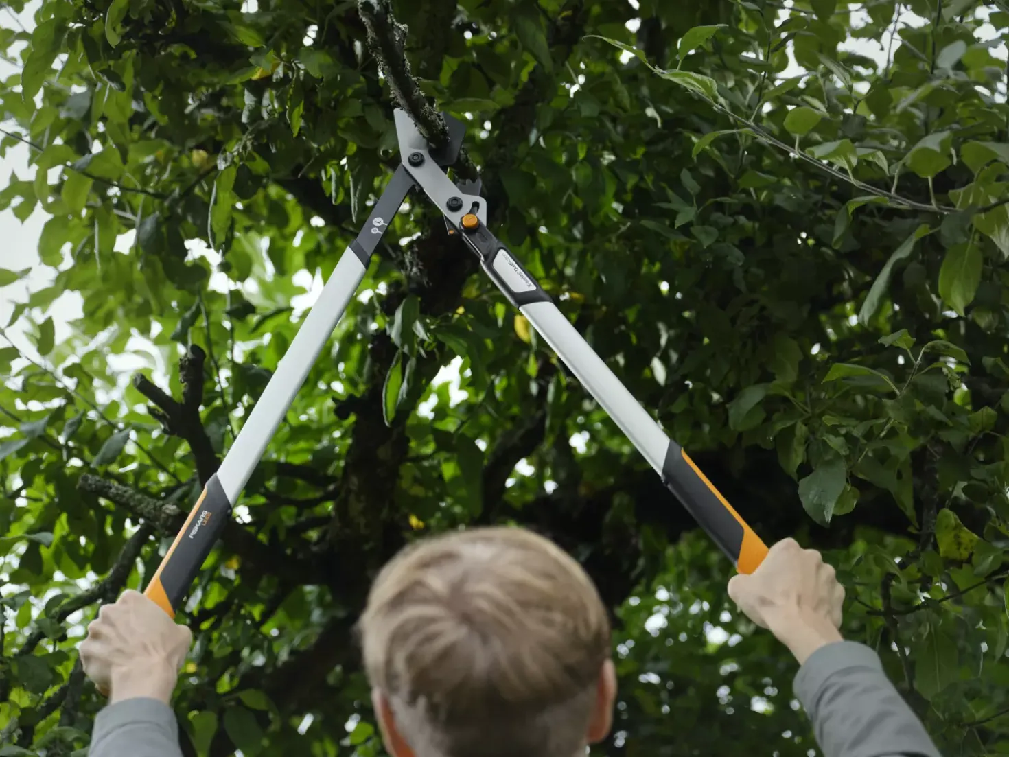 Fiskars LX108 X-Series DualAction bypass-takkenschaar