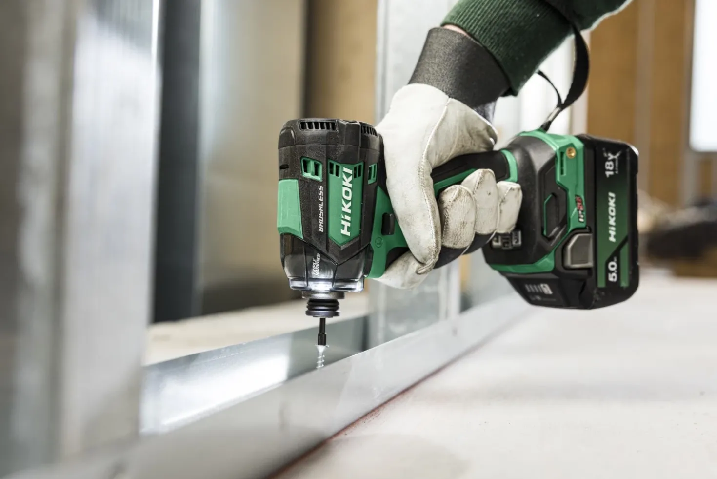 HiKOKI WH18DCWFZ Accu Slagschroevendraaier - 1/4" - 18V incl. 2x 5,0Ah accu's en lader in HSC II