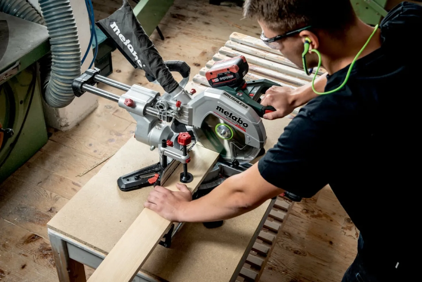 Metabo KGS 18 LTX BL 254 LiHD Accu afkortzaag set (1x 4Ah) - 254 x 30mm