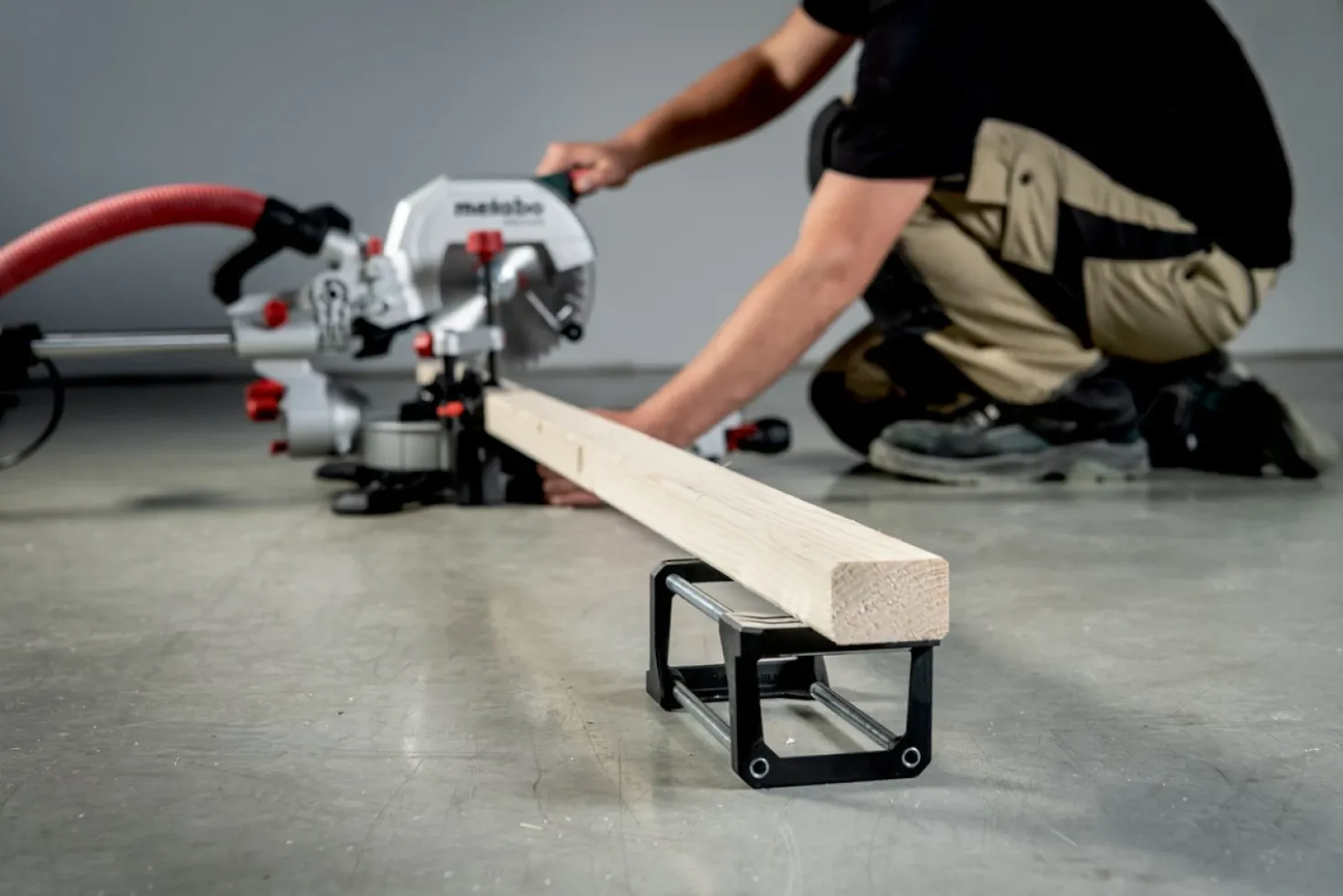 Metabo KGS 305 M Afkortzaag - 2000W - 305 x 30mm - Quick hendel
