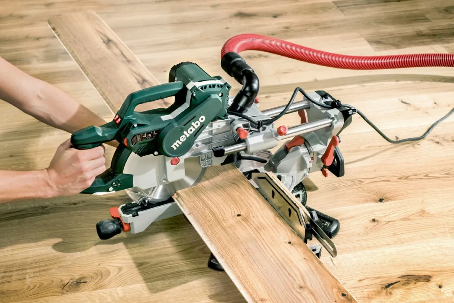 Metabo KGSV 72 XACT SYM Afkortzaag incl. onderstel (KSU 251) - 1800W - 216 x 30mm