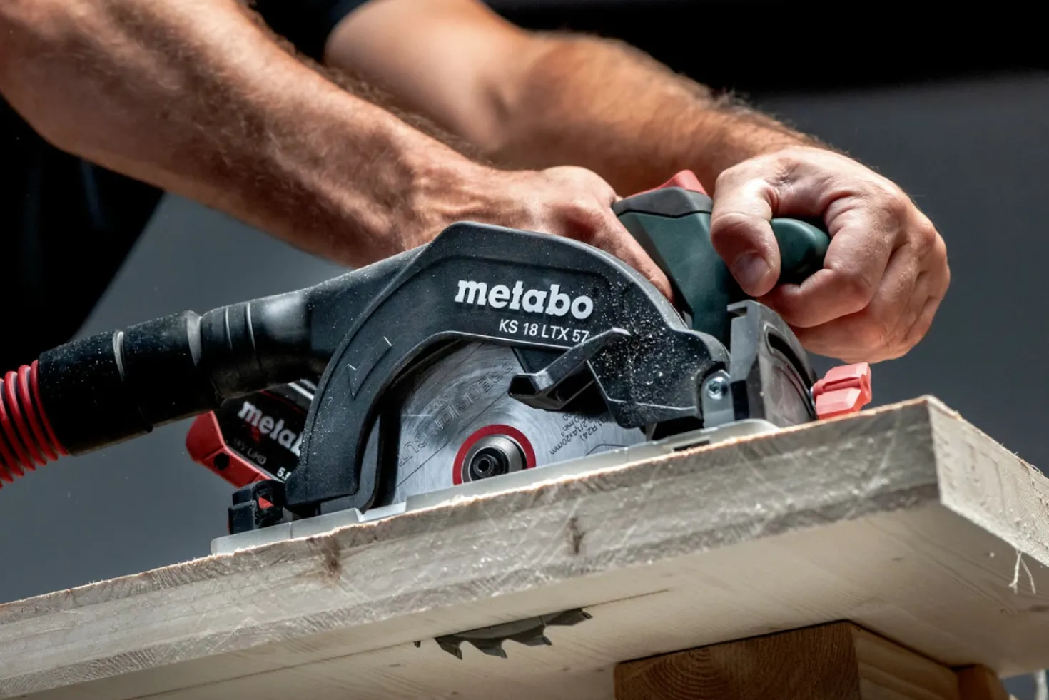 Metabo KS 18 LTX 57 18V Li-Ion accu cirkelzaag set (2x 5.2Ah accu) in metaBOX - 165mm