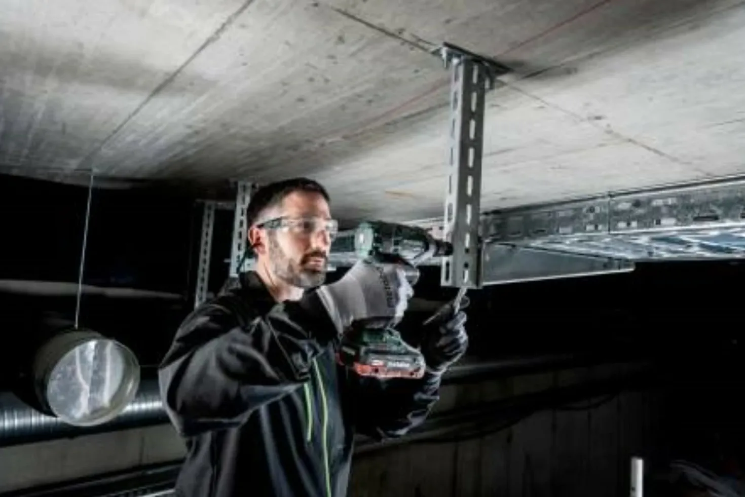 Metabo SSW 18 LTX 300 BL 18V LiHD Accu slagmoersleutel set (2x 4.0Ah LiHD accu) in metaBOX - 300Nm - 1/2" - koolborstelloos