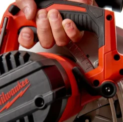 Milwaukee CS 85 CBE Cirkelzaag in koffer - 2200W - 235mm