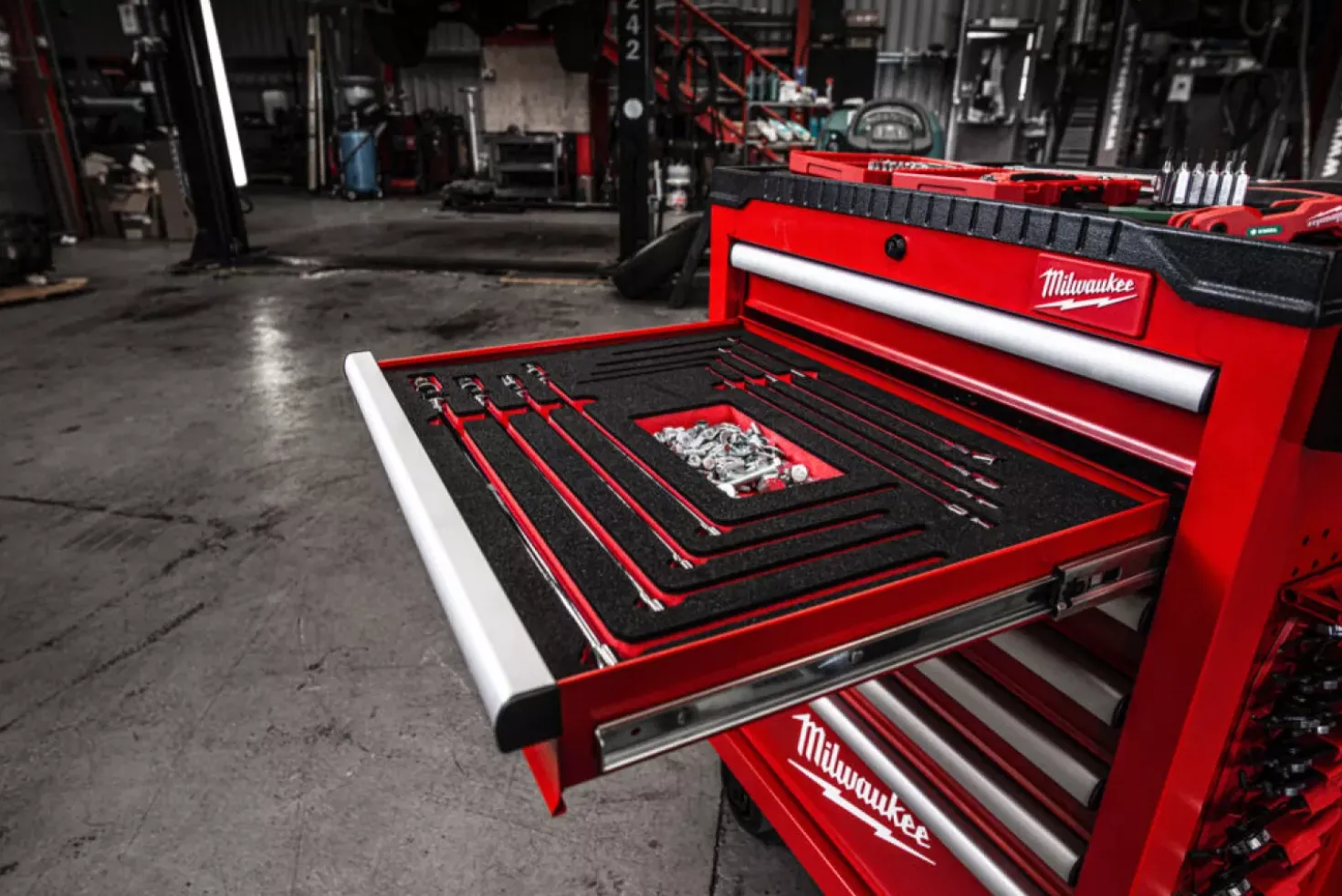 Milwaukee 4932499295 10-delige T-dopsleutels met cardangewricht - in foam inlay