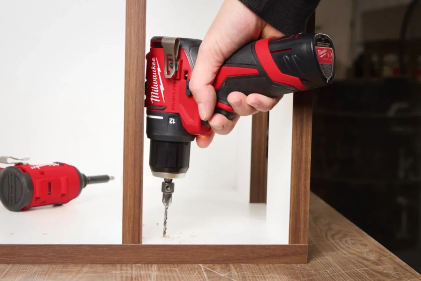 Milwaukee M12 BLDDRC-202C 12V Li-ion accu boor-/schroefmachine set (2x 2.0Ah accu) in koffer - 40Nm
