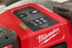 Milwaukee M18 DBSC 18V Li-ion accu superlader-duo