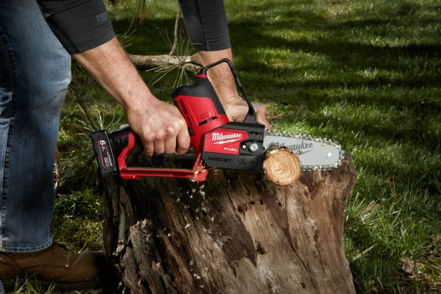 Milwaukee M12 FHS-602X FUEL HATCHET 12V Li-Ion accu snoeizaag set (1x 6.0Ah) in HD-box - 15cm