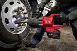 Milwaukee M18 ONEFHIWF1D-121C 18V Li-ion accu slagmoersleutel met frictiering en verlengde as set (1x 12.0Ah accu) in koffer - 1'' - 2711Nm