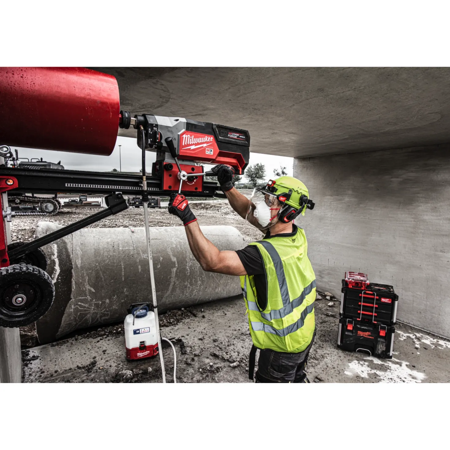 Milwaukee MXF DCD350KIT-122 MX Fuel accu diamant boormachine set (2x 12.0Ah accu) incl. boorstandaard - 350mm