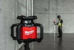 Milwaukee 4932493202 SR240 Meetlat uitschuifbaar - 2400mm
