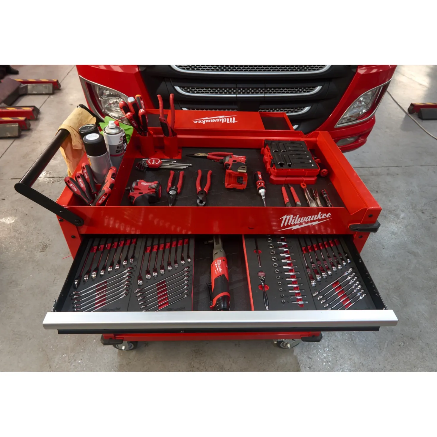 Milwaukee 4932478856 TOOLGUARD Stalen gereedschapswagen - 40˝ / 102 cm