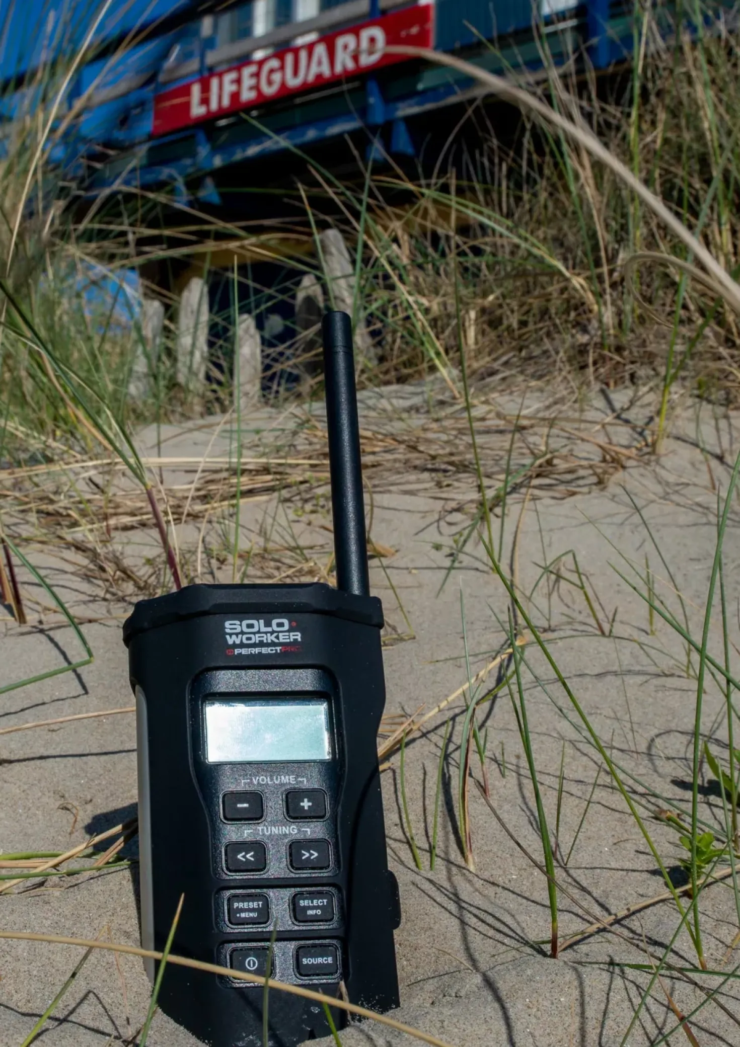 PerfectPro SW3 Soloworker BT accu Bouwradio - FM RDS / DAB+ - AUX-in - bluetooth - werkt op netstroom en lithium accu