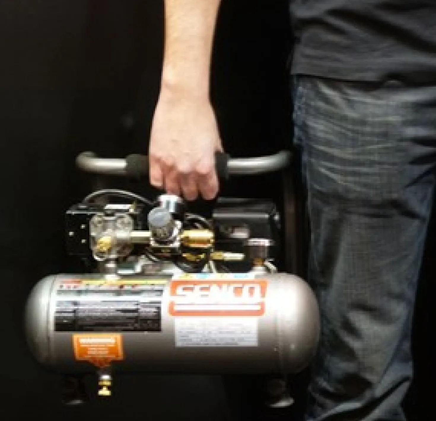 Senco PC1010 Compressor - 300W - 8 bar - 3,8L