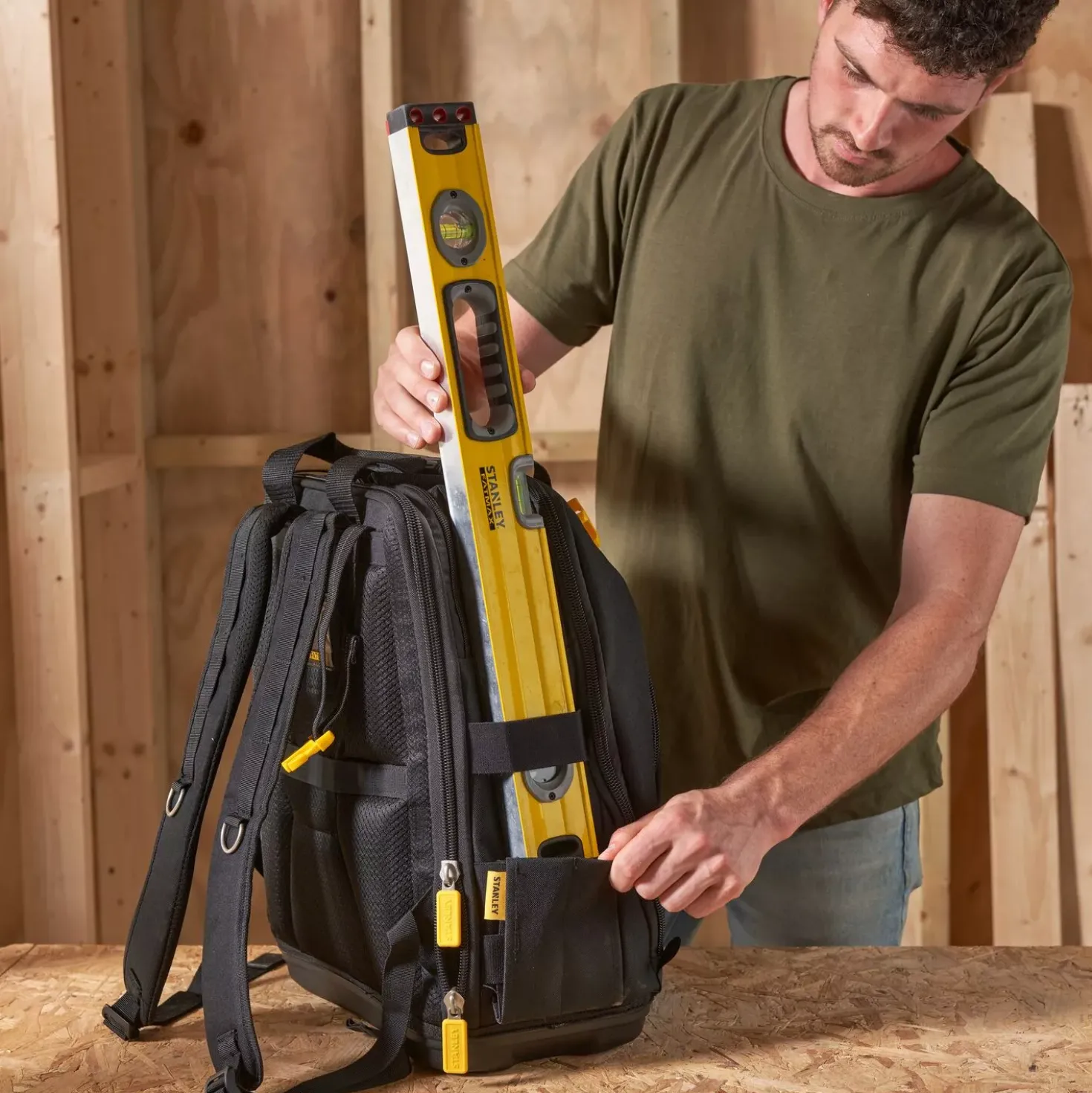 Stanley FMST1-80144 Gereedschapsrugzak Quick Access
