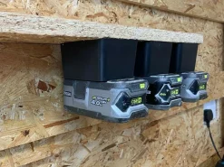 StealthMounts BM-RY18-4 Accuhouders voor Ryobi 18v ONE+ - Zwart - 4 stuks